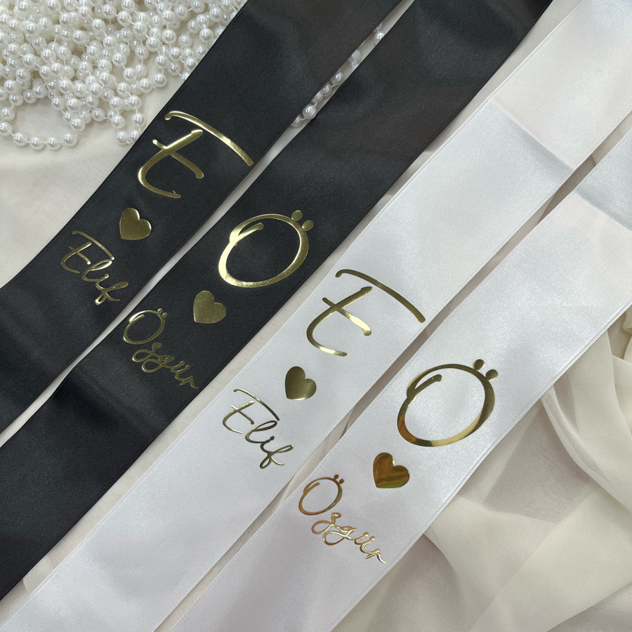 Baskılı Takı Kurdelesi (Harf + Simge + İsim) (Beyaz + Siyah Renk)