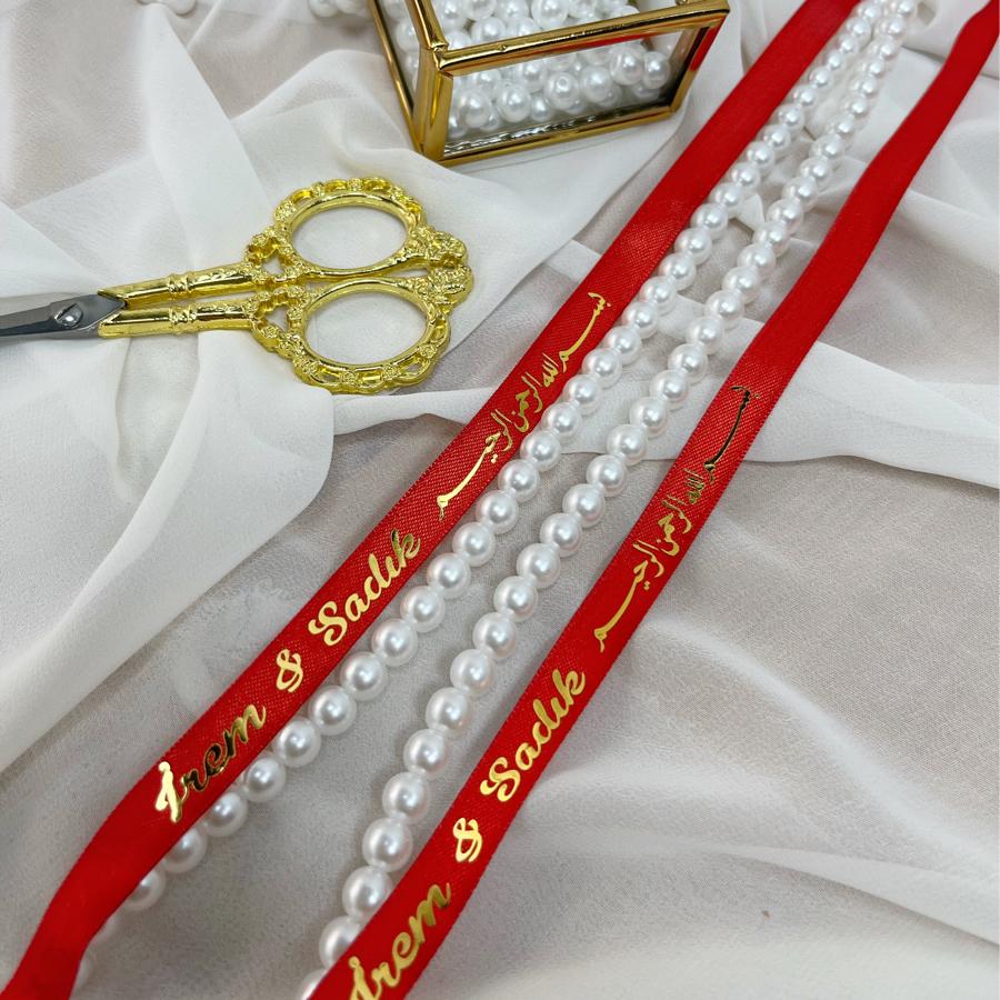 Besmele Detaylı Dökülen İncili Saten Yüzük Kurdelesi (En:1cm) (Model:2)