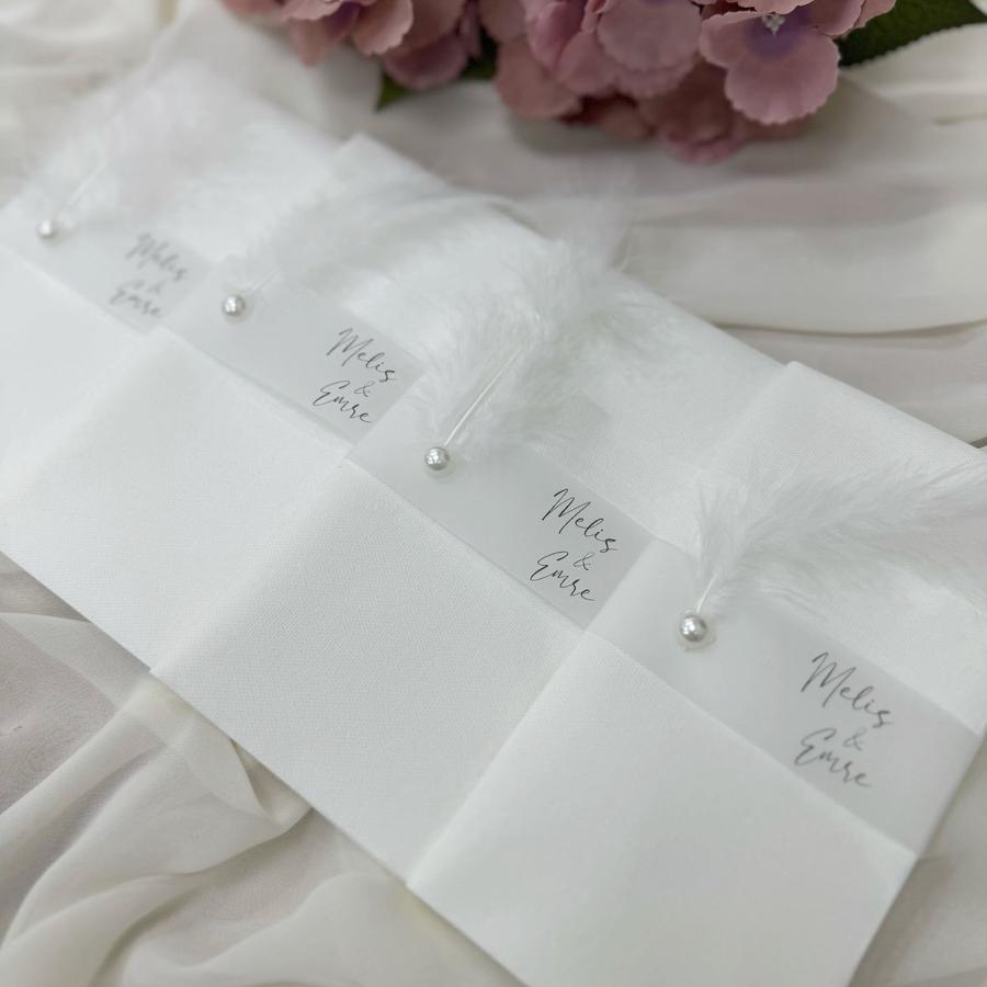 İsme Özel Kumaş Dokulu Servis Peçetesi (Tüy Detaylı)