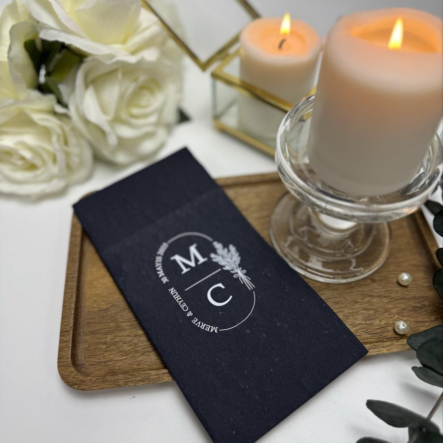 Siyah İsme Özel Kumaş Dokulu Peçete (Beyaz Baskılı) (Circle of Dreams)