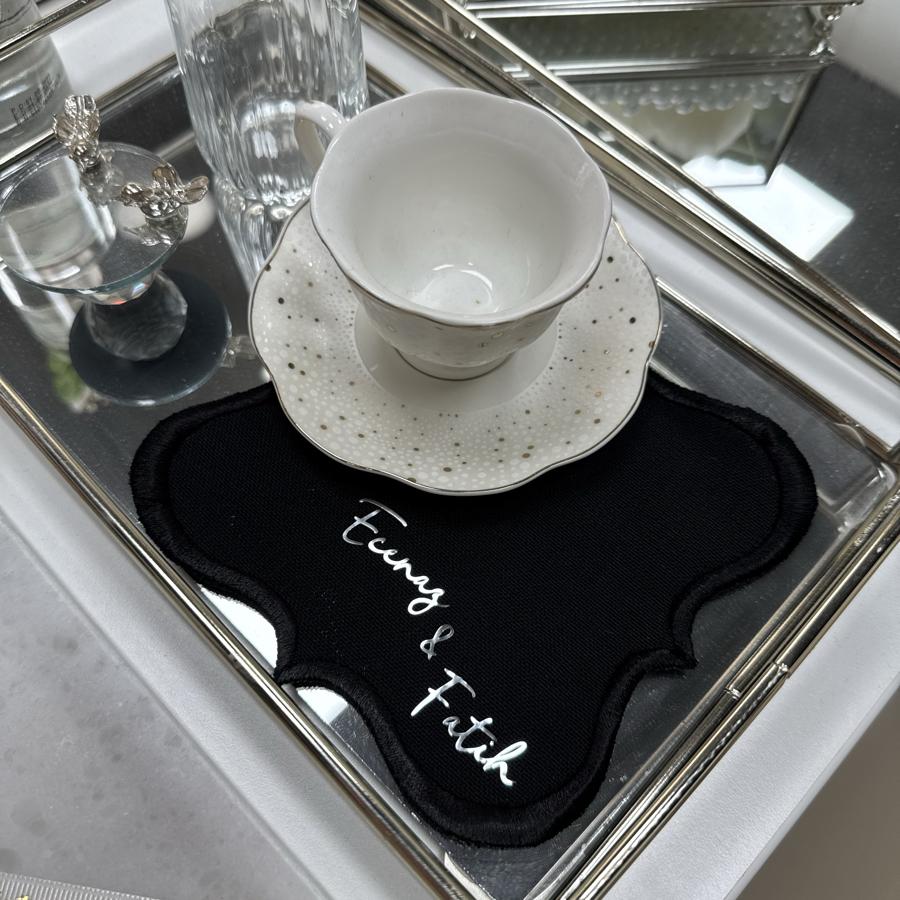 Baskılı Siyah Tepsi Mendili