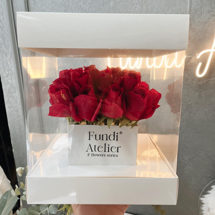 Şeffaf kutulu İsteme Çiçeği (Kırmızı Gül)