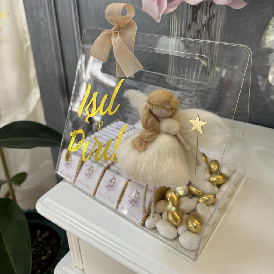 Pleksi Çantalı Bebek Çikolatası