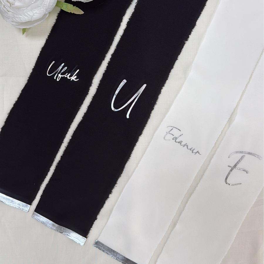 Baskılı Ham İpek Takı Kurdelesi (Harf + Simge + İsim) (Beyaz + Siyah Renk)