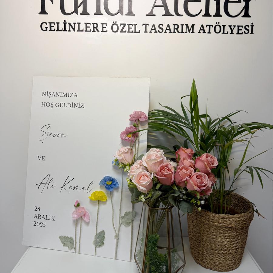 İsme Özel Karşılama Panosu (Çiçek Detaylı)